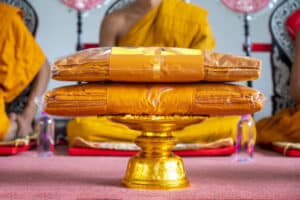 จีวร---จีวรพระ---เครื่องสังฆภัณฑ์---อานิสงส์---โชคดีสังฆภัณฑ์